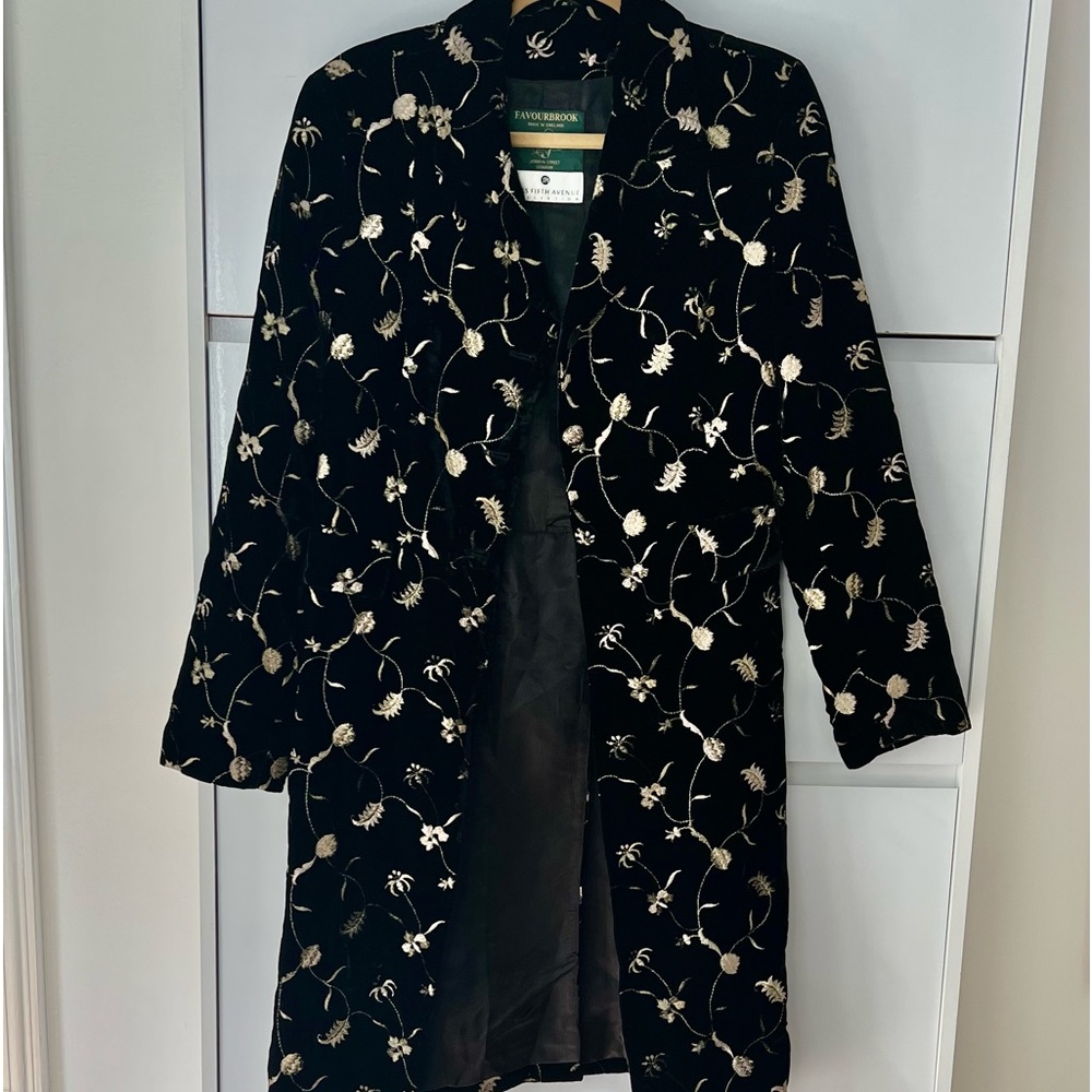 BEAUTIFUL FAVOURBROOK SILK VELVET COAT WITH GOLD EMBROIDERY